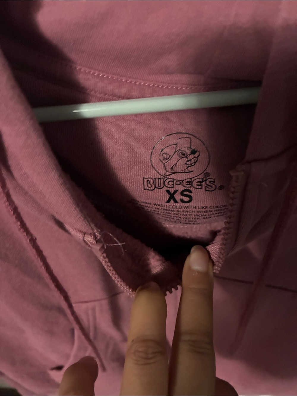 Buc-ees X-small Sweater 💗 - Picture 3 of 5